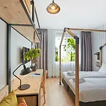 מלון Kaatsheuvel-waalwijk 4*