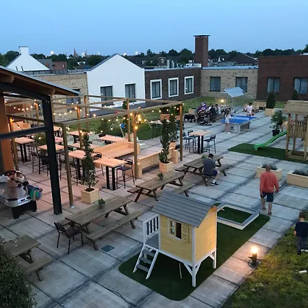 Kaatsheuvel-waalwijk Отель Каатсхойвел