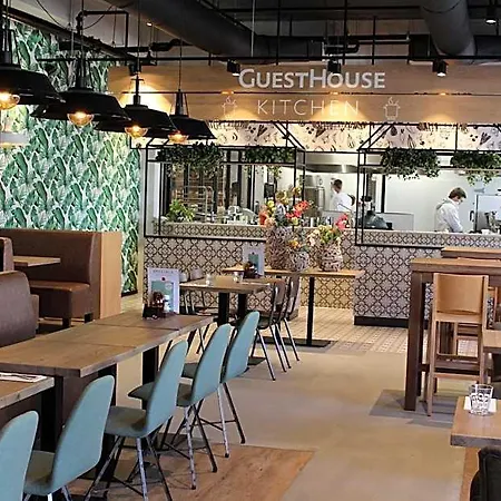 Отель Kaatsheuvel-waalwijk 4*