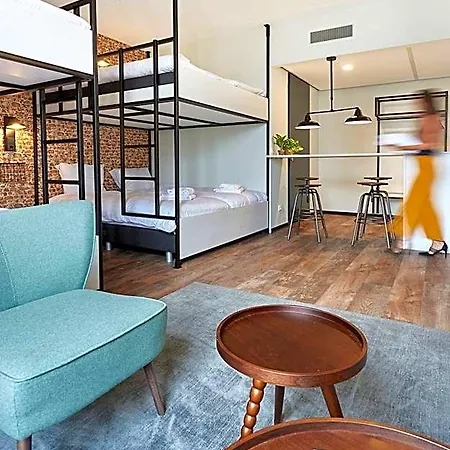 Kaatsheuvel-waalwijk 4*