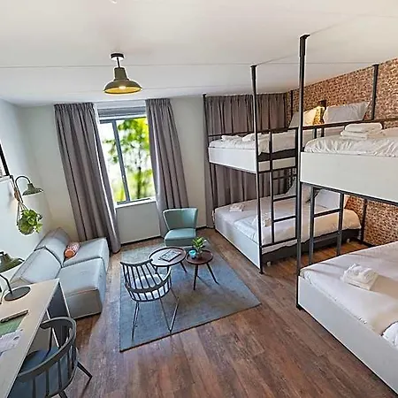 Kaatsheuvel-waalwijk Hotel 4*