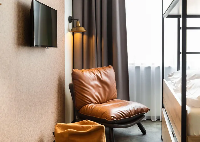 Kaatsheuvel-waalwijk Hotel 4*