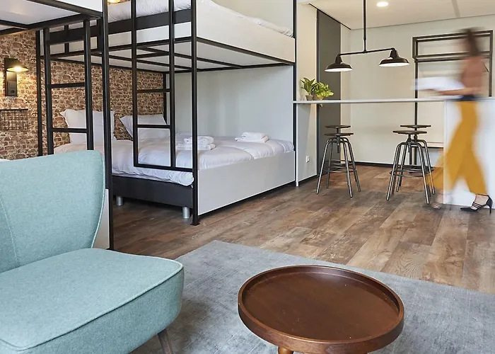 Hotel Kaatsheuvel-waalwijk 4*